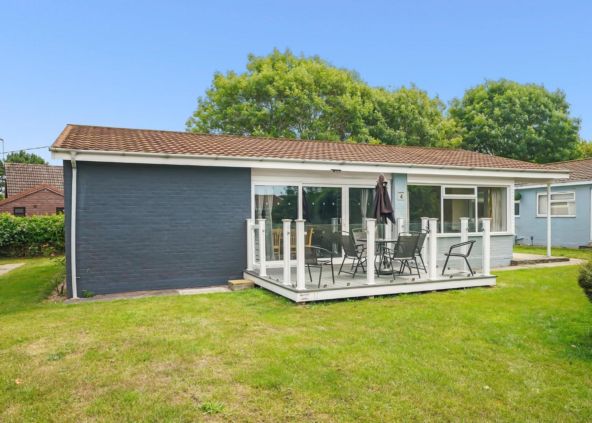 Broadlands Park And Marina Hotel Pakefield ภายนอก รูปภาพ
