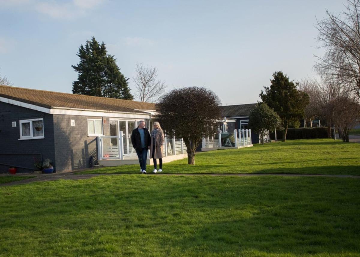 Broadlands Park And Marina Hotel Pakefield ภายนอก รูปภาพ